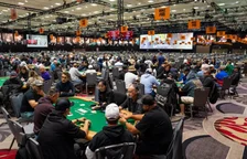 필 헬뮤스, 18번째 브레이슬릿 또 무산…2026 WSOP 7일차 챔피언 4인