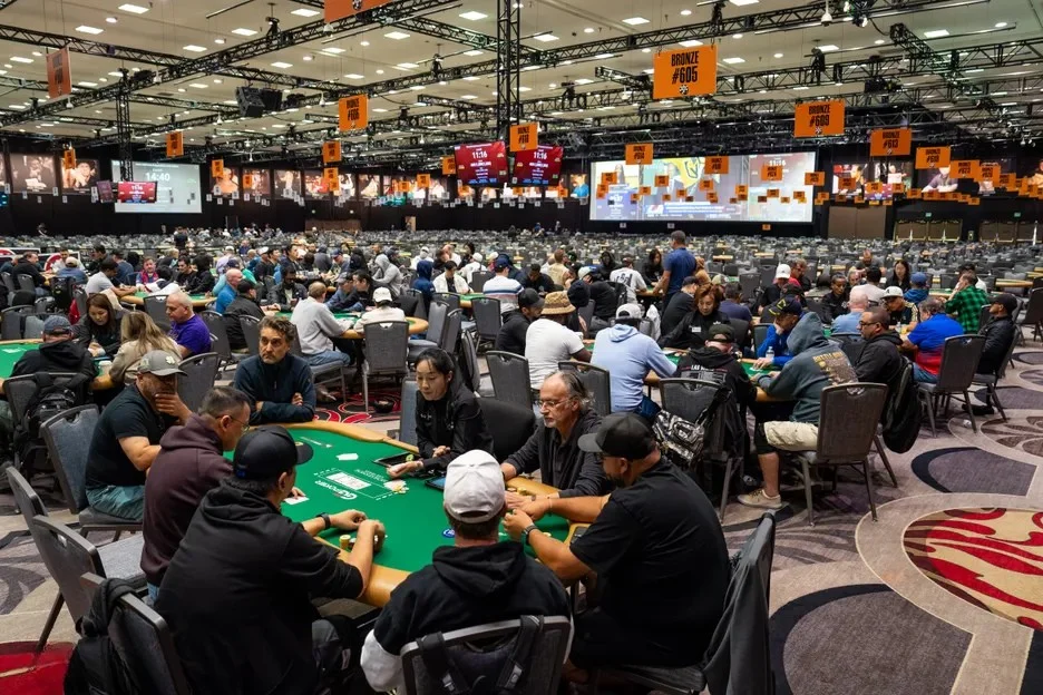 필 헬뮤스, 18번째 브레이슬릿 또 무산…2026 WSOP 7일차 챔피언 4인