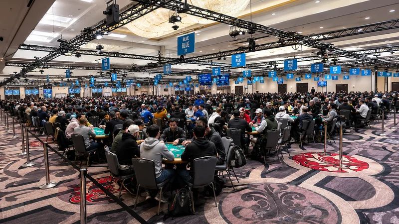 올여름 라스베이거스에 걸린 100개의 금팔찌… 2026 WSOP 개막