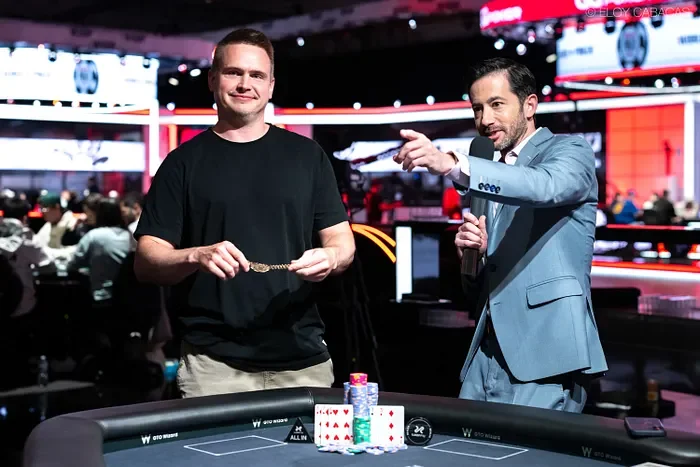 스티븐 허버드, 2-7 로우볼서 첫 WSOP 브레이슬릿
